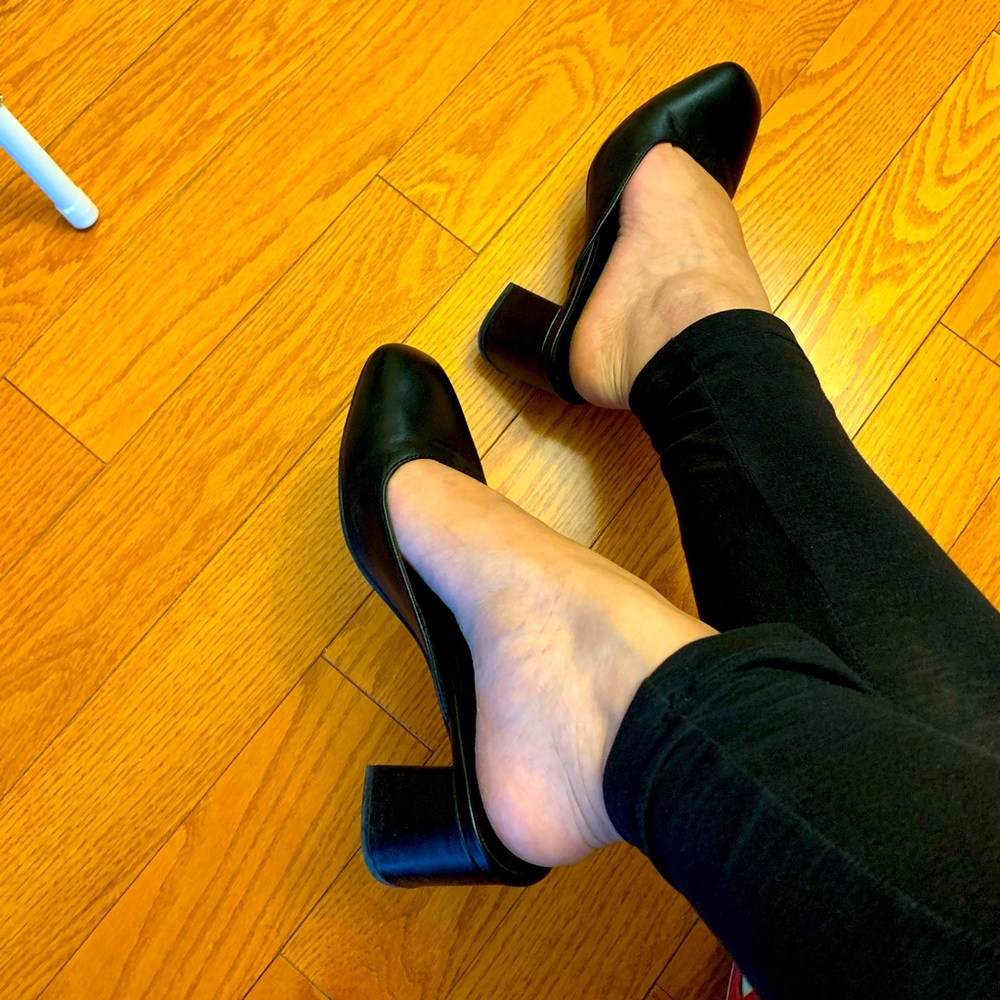 L’Intervalle black leather heeled mules Size 38